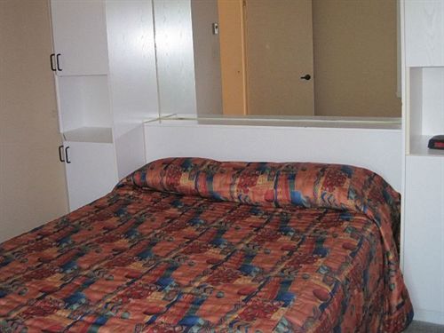 Holiday Villa Resorts At Mont Ste Anne Beaupré Exterior photo